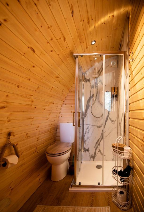 Highland & Transylvania Glamping Pods Roybridge Ngoại thất bức ảnh