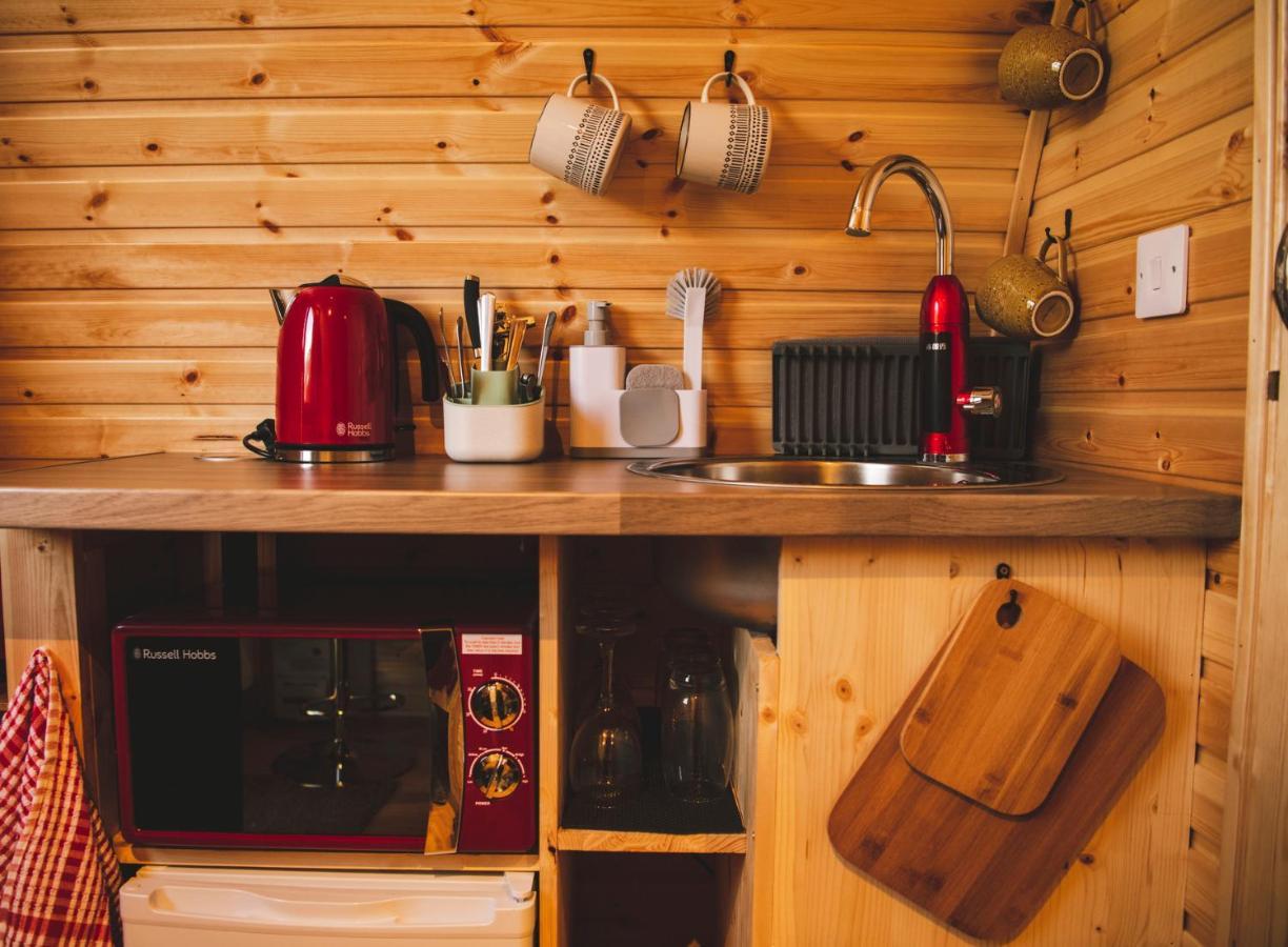 Highland & Transylvania Glamping Pods Roybridge Ngoại thất bức ảnh